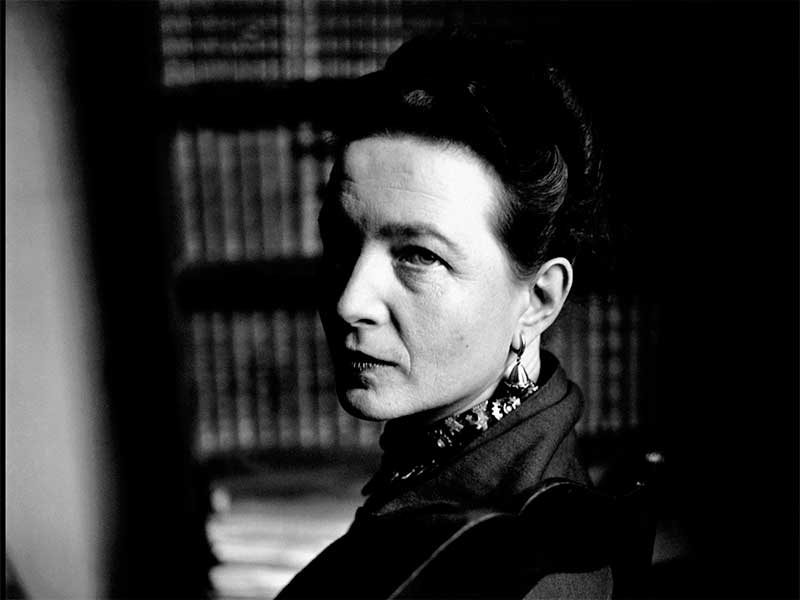 Simone de Beauvoir - Desvendando a Existência e Essência Feminina
